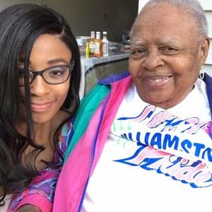 Meet your Posher, Raynique